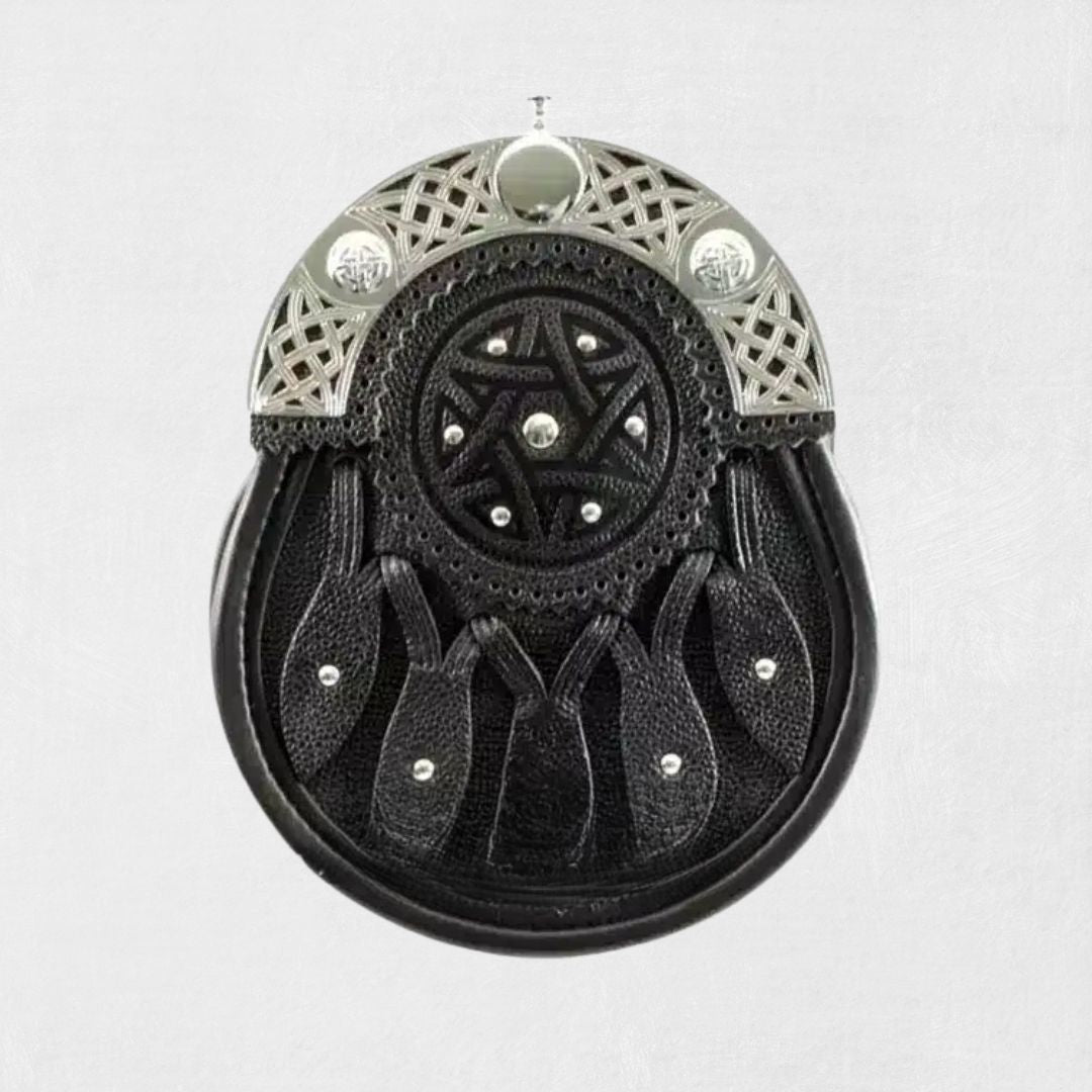 Front view of the Premium Quality Cantle Leaf Leather Sporran, showcasing the intricate leaf detailing and durable leather construction, adding elegance to your kilt outfit.