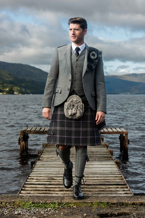 Man in Scottish kilt representing Kiltsstore USA