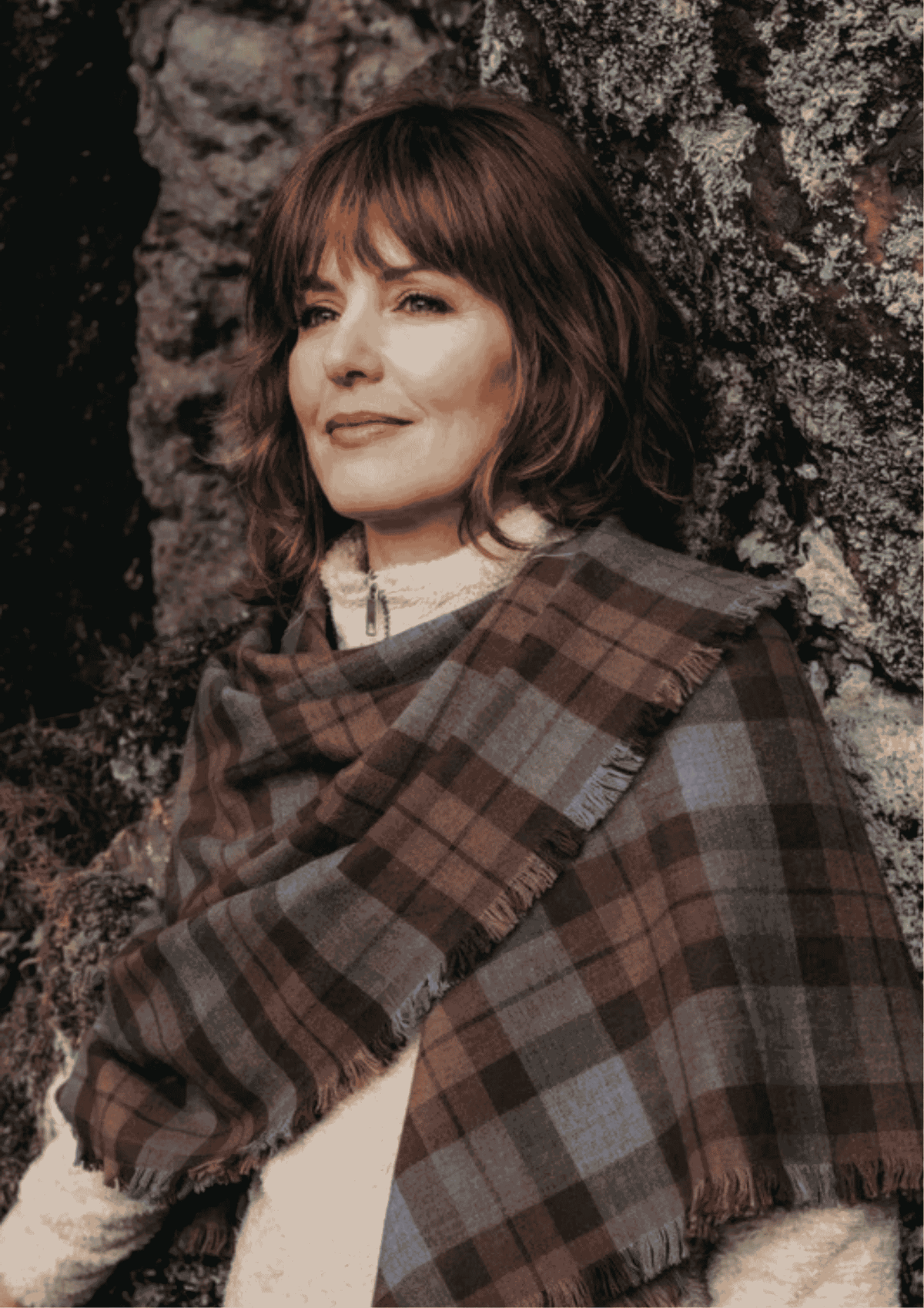 Scottish tartan scarves with classic plaid pattern for winter fashion