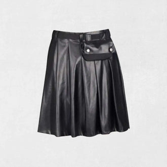 Scottish black women leather kilt with pleated back and buckle straps